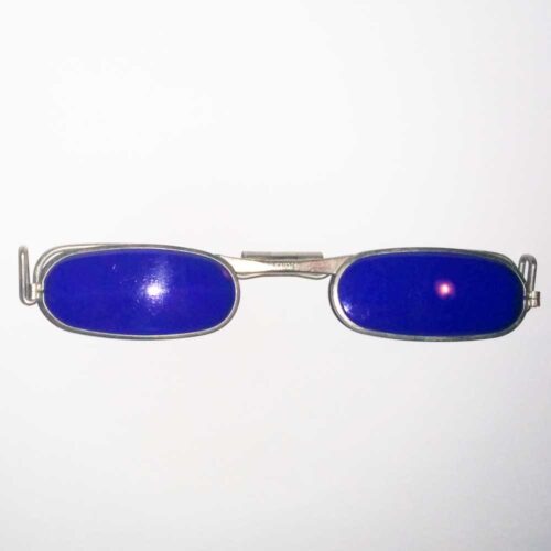 Cobalt blue clip on lenses are used by welders, glass blowers and metal foundry 4