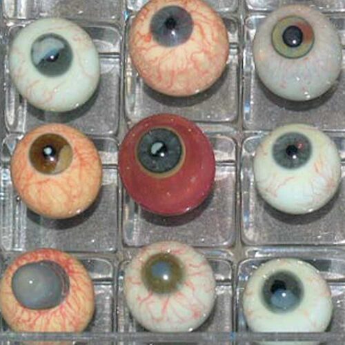 Diseased glass eyes made of blown glass for teaching 4