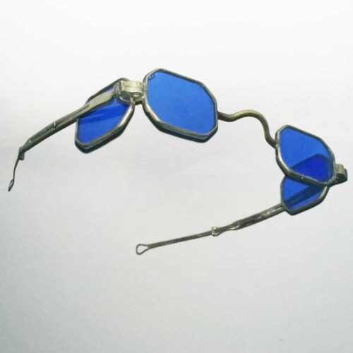 Four blue lens octagonal spectacles 1830