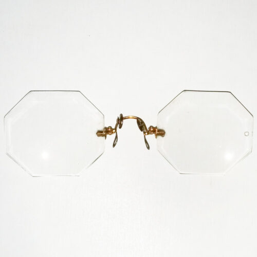 Octagonal lens pince nez