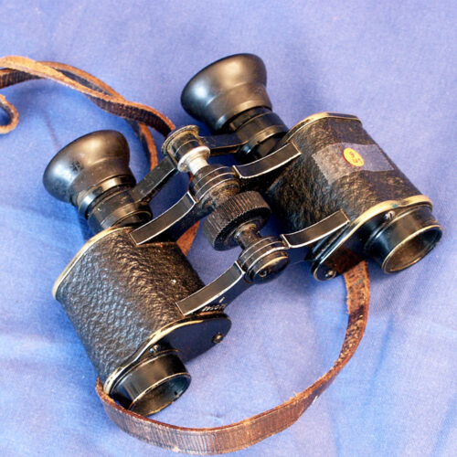 Short Keplerian binoculars