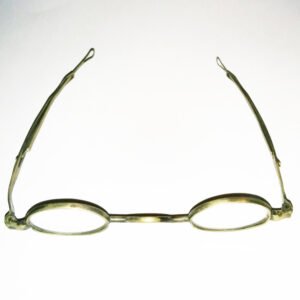 Antique silver reading glasses from 1830 with crank bridge and broad sliding temples