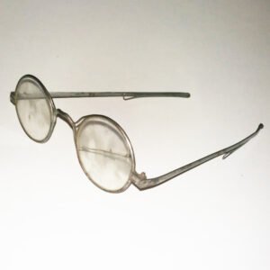 Antique steel spectacles from 1800 with transitional C to K bridge design and turn-pin templesAntique steel spectacles from 1800 with transitional C to K bridge design and turn-pin temples