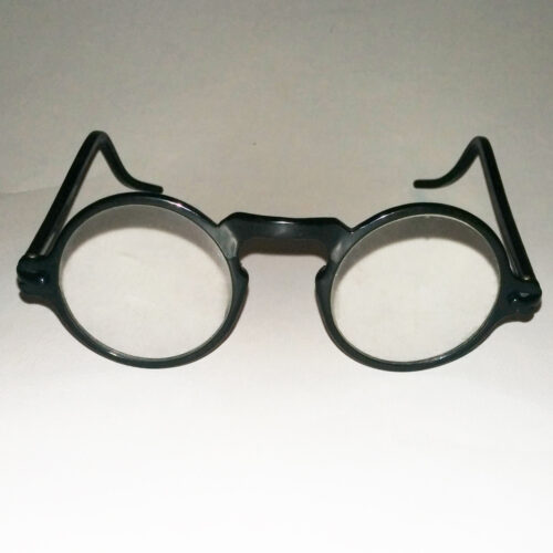 Round lens black xylonite readers spectacles