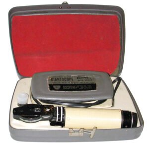 American Optical Giantscope ophthalmoscope in original red velvet-lined case, 1926