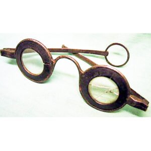 Authentic mid-1700s Martin's margins spectacles in steel and horn — a rare surviving example of Benjamin Martin's iconic Georgian eyewear design.