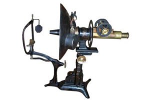 antique ophthalmometer
